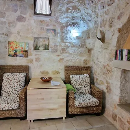 Trullo Grande Noce Ostuni