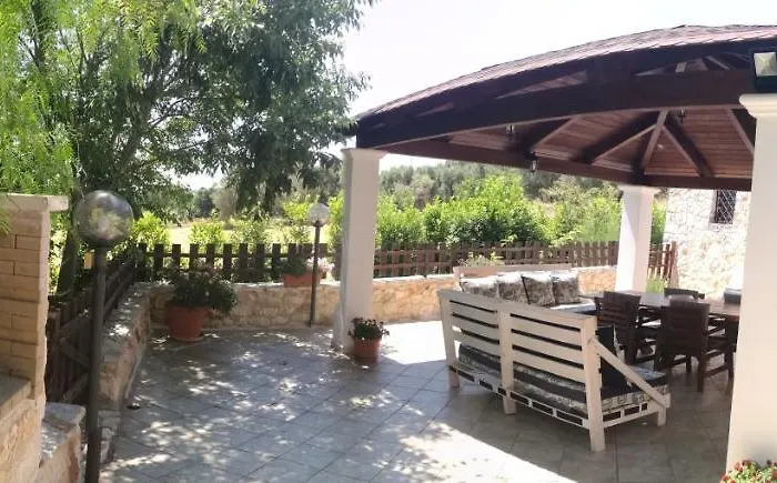 Trullo Grande Noce Ferienhaus